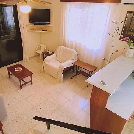 Sea Gem House * Meneou