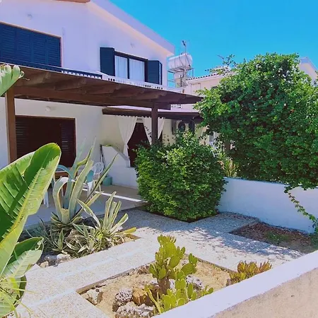 Sea Gem House * Meneou