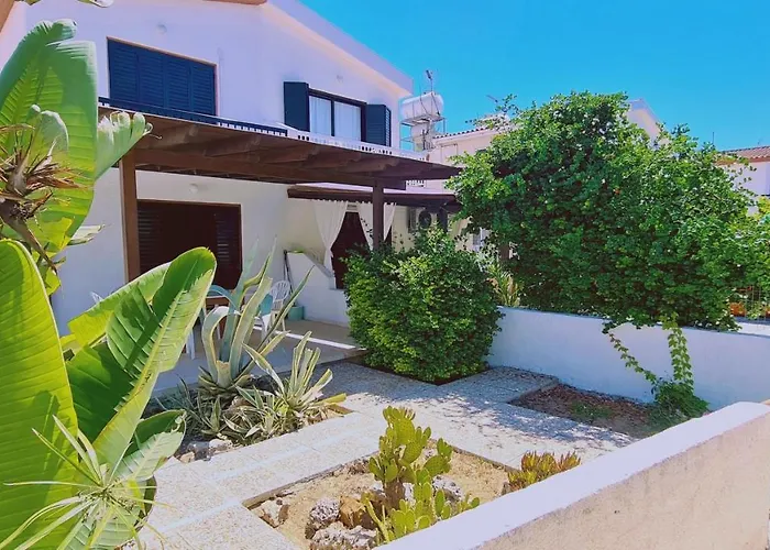 Sea Gem House * Meneou